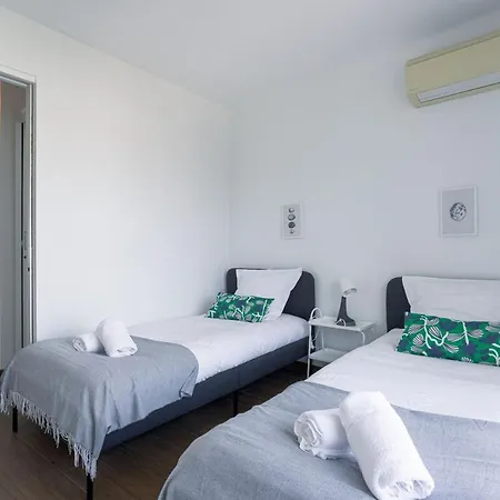 Diplomate - 2 Chambres, 15mn Du Palais, Charmant, Balcon, Clim * Cannes