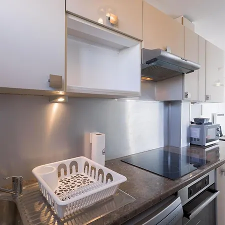 Apartament Diplomate - 2 Chambres, 15mn Du Palais, Charmant, Balcon, Clim *