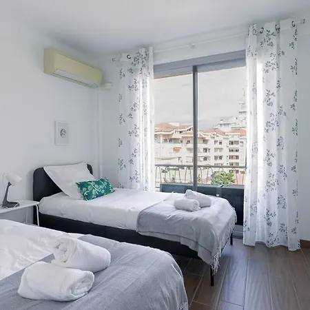 Diplomate - 2 Chambres, 15mn Du Palais, Charmant, Balcon, Clim *
